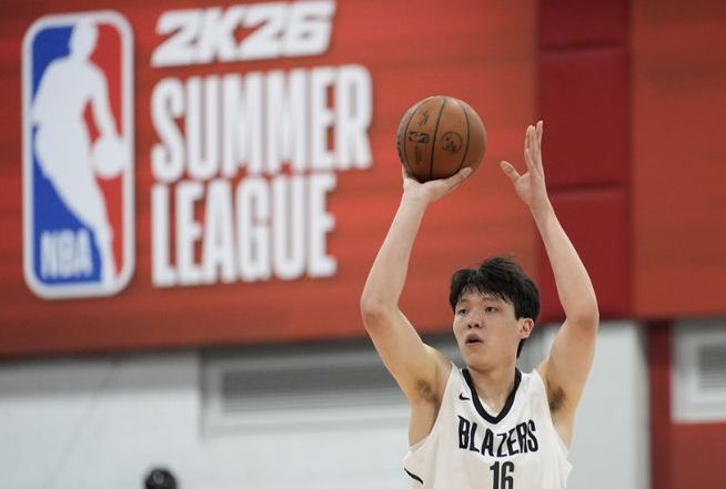 杨瀚森退出夏联最后一场：4场43分20板